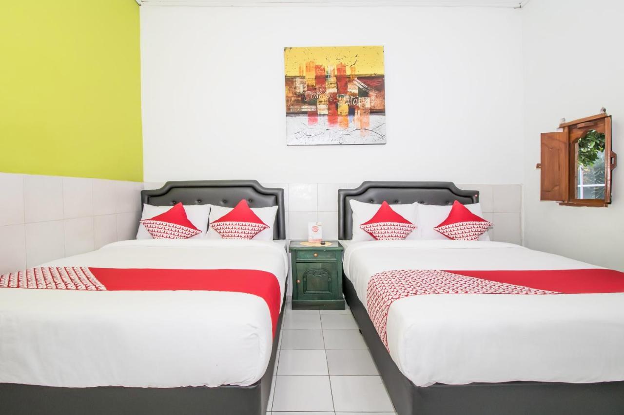 Oyo 2270 Hotel Taman Wirama Денпасар Екстериор снимка