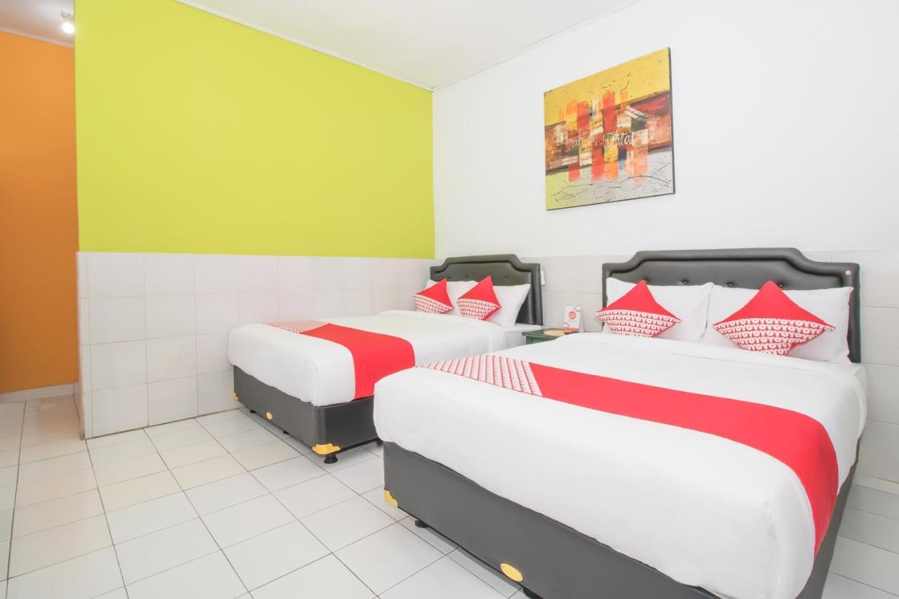 Oyo 2270 Hotel Taman Wirama Денпасар Екстериор снимка