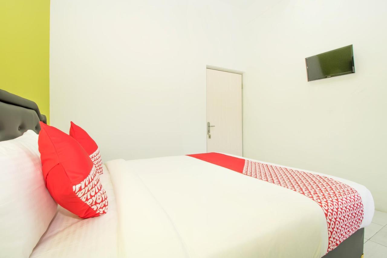 Oyo 2270 Hotel Taman Wirama Денпасар Екстериор снимка
